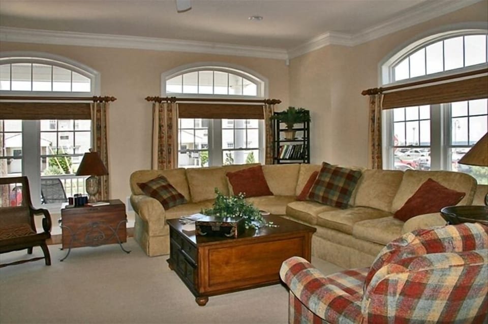 Living Room w Fireplace - view #1
