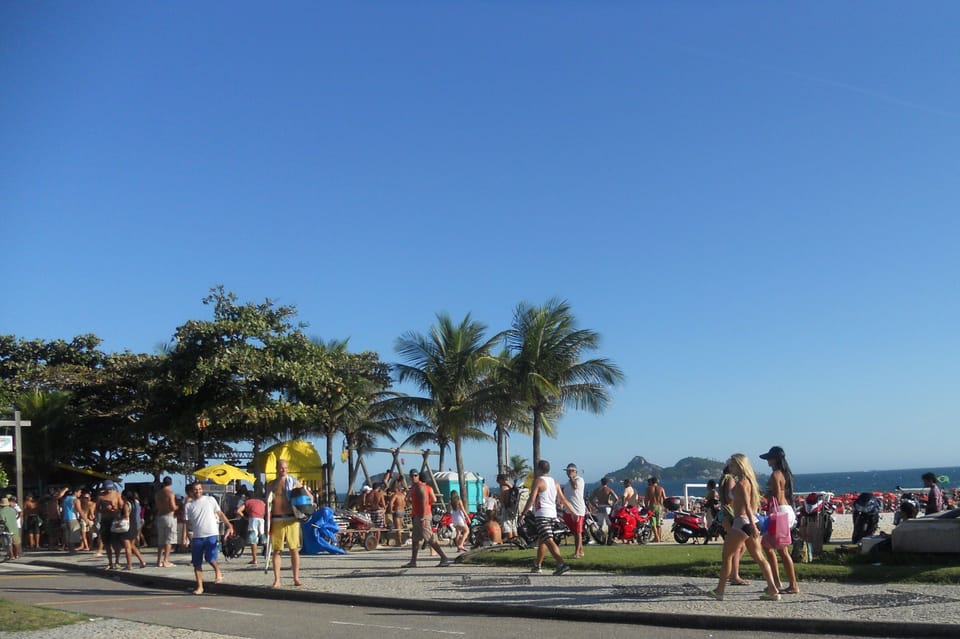 Barra da Tijuca beach in front of the apartment