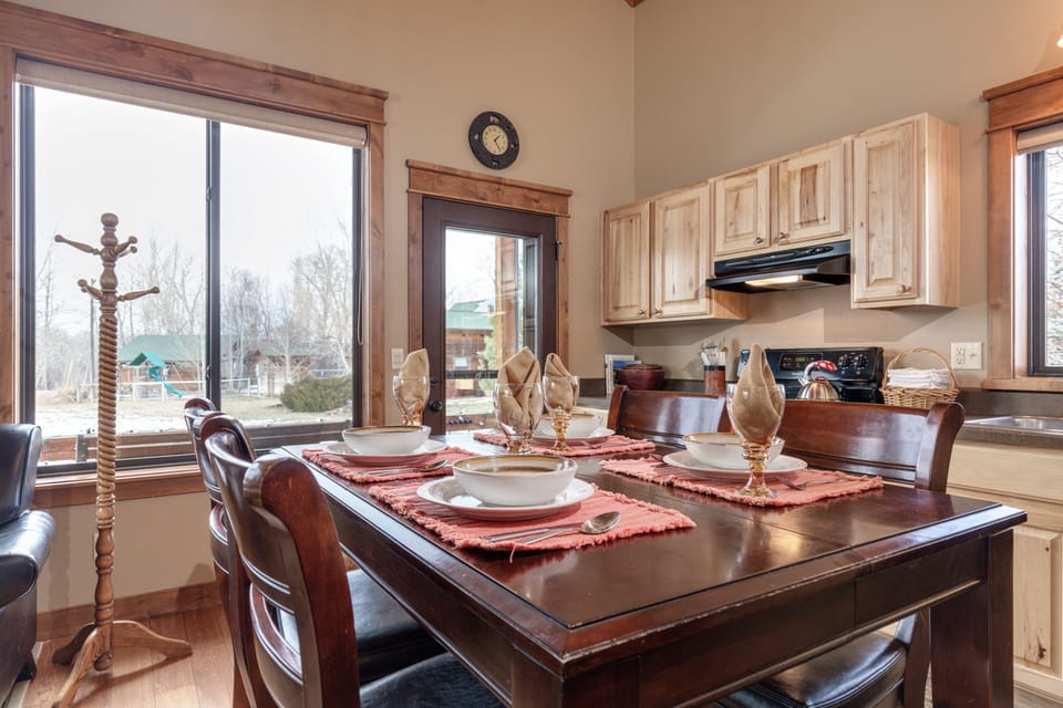 Indoor dining seating for six. High chair provided