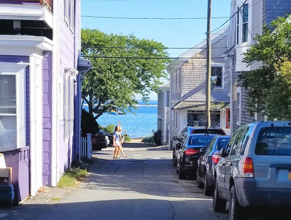 Head down Pearl Street towards the Harbor