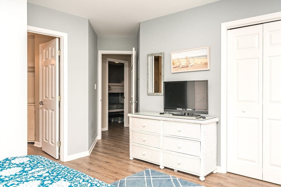 1st Floor Ocean-Side Master Bedroom with King Bed III