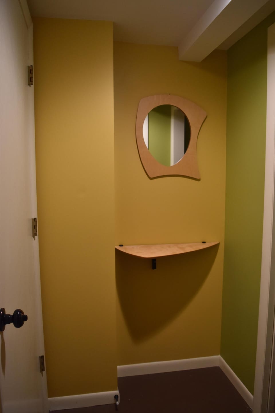 Vestibule between lower full bath and 4th bedroom it can be ensuite