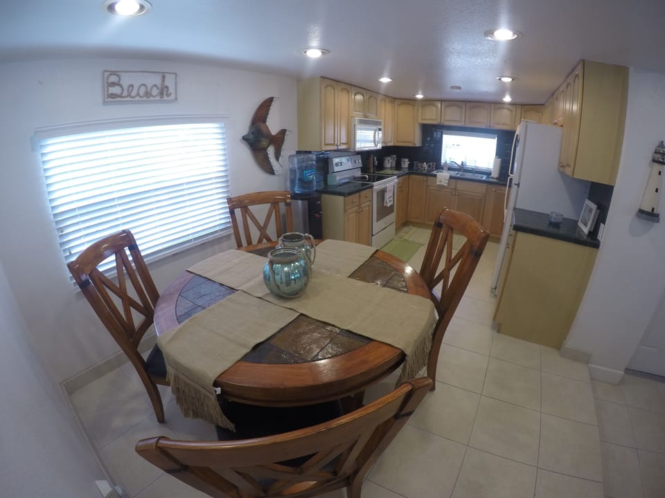 dinning and kitchen area 