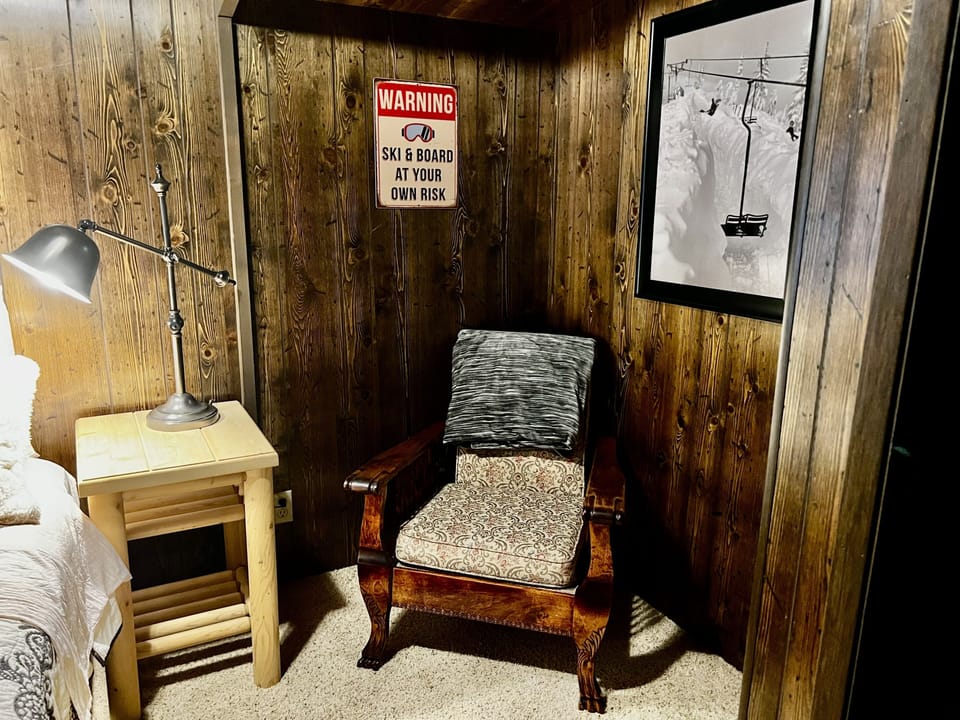 Sitting area in upper bedroom