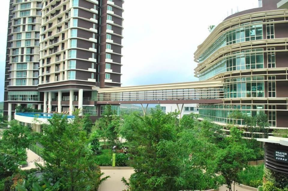 1503 Afiniti Legoland Condo Studio