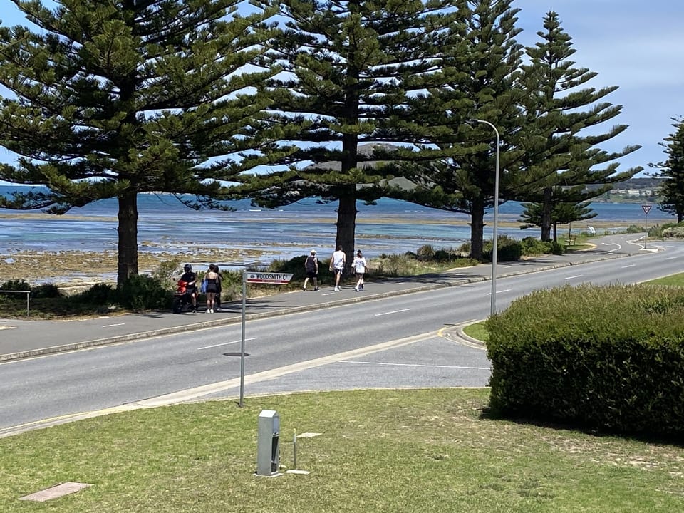 Encounter Bikeway and walking track