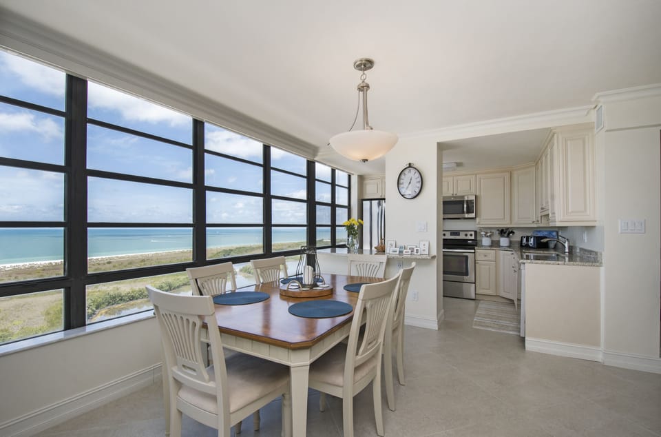 Enjoy meals with a beautiful view. Fully equipped Kitchen w/views & open feel