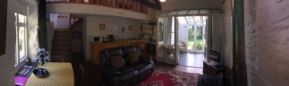 Gallery living room
