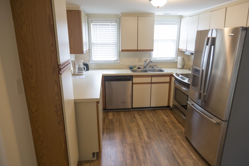 Kitchen Unit 2