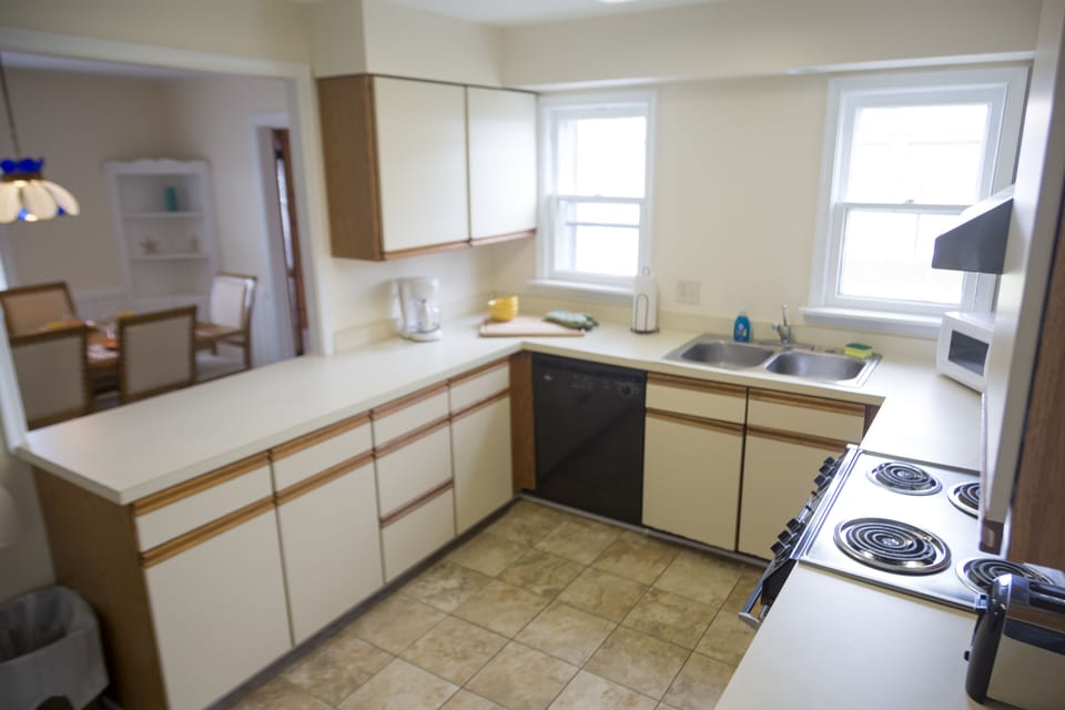 Kitchen Unit 1 