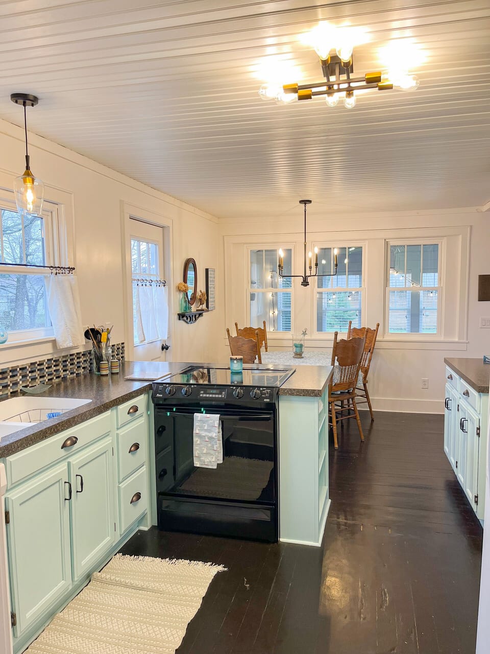 Kitchen/dining