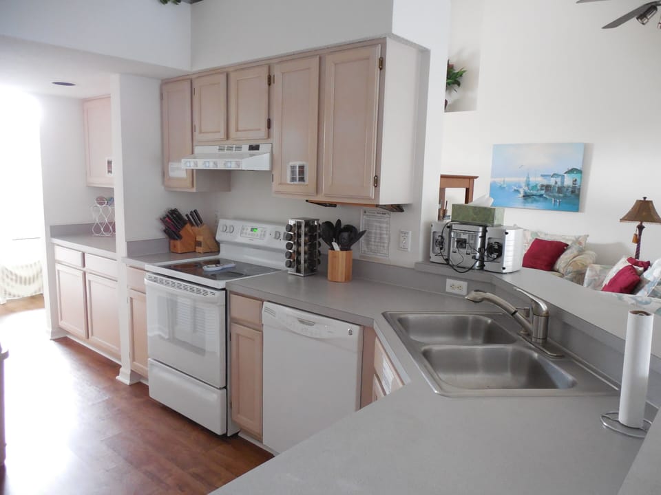 Fully stocked kitchen