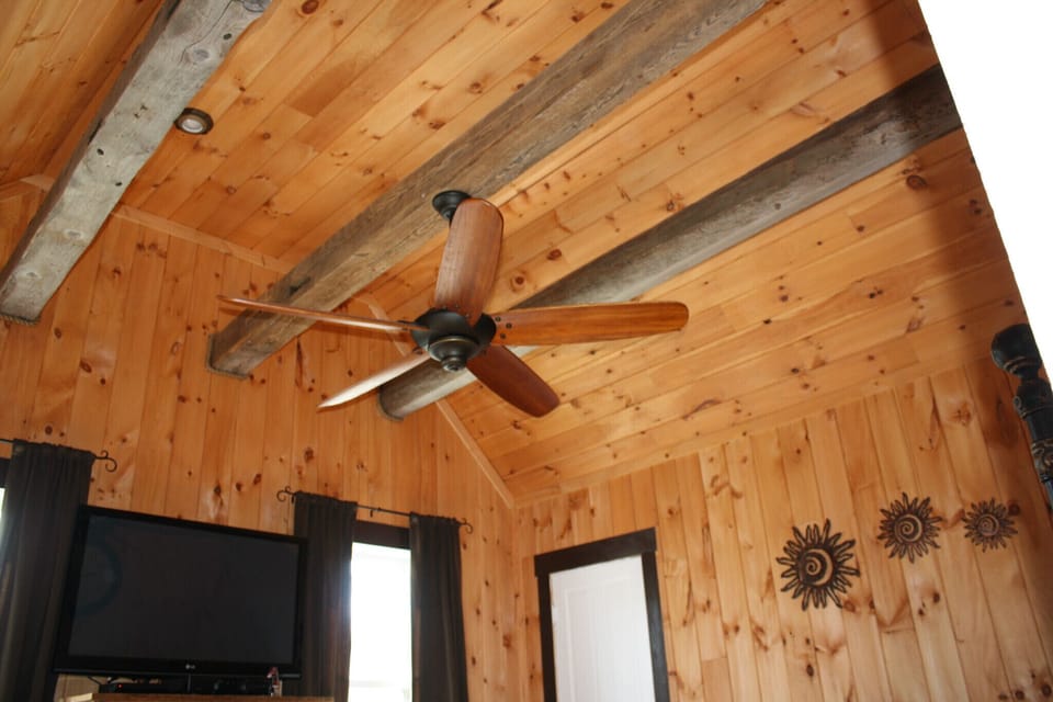 Main Master with exposed Rustic Beams.