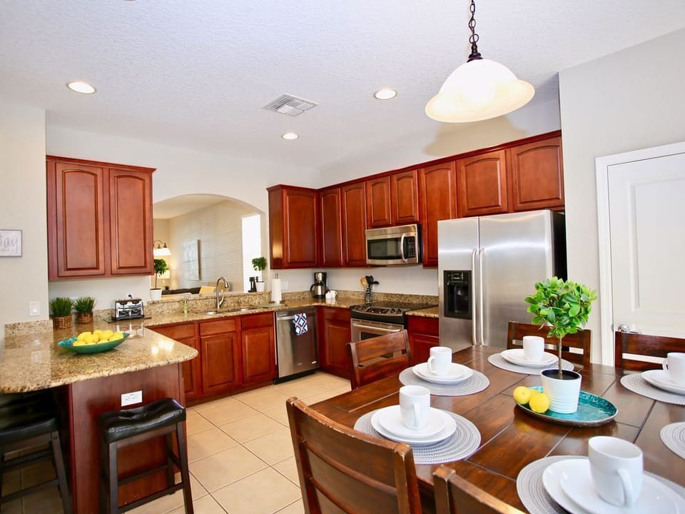 Fully Stocked Kitchen