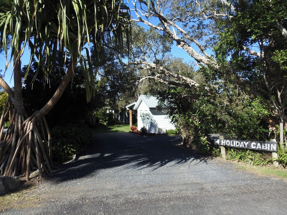 View from the street. Ample room in the driveway.