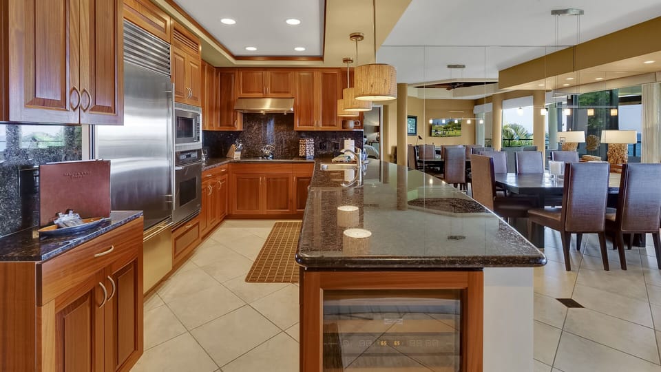 The Point at Mauna Lani C204 - Gourmet Kitchen