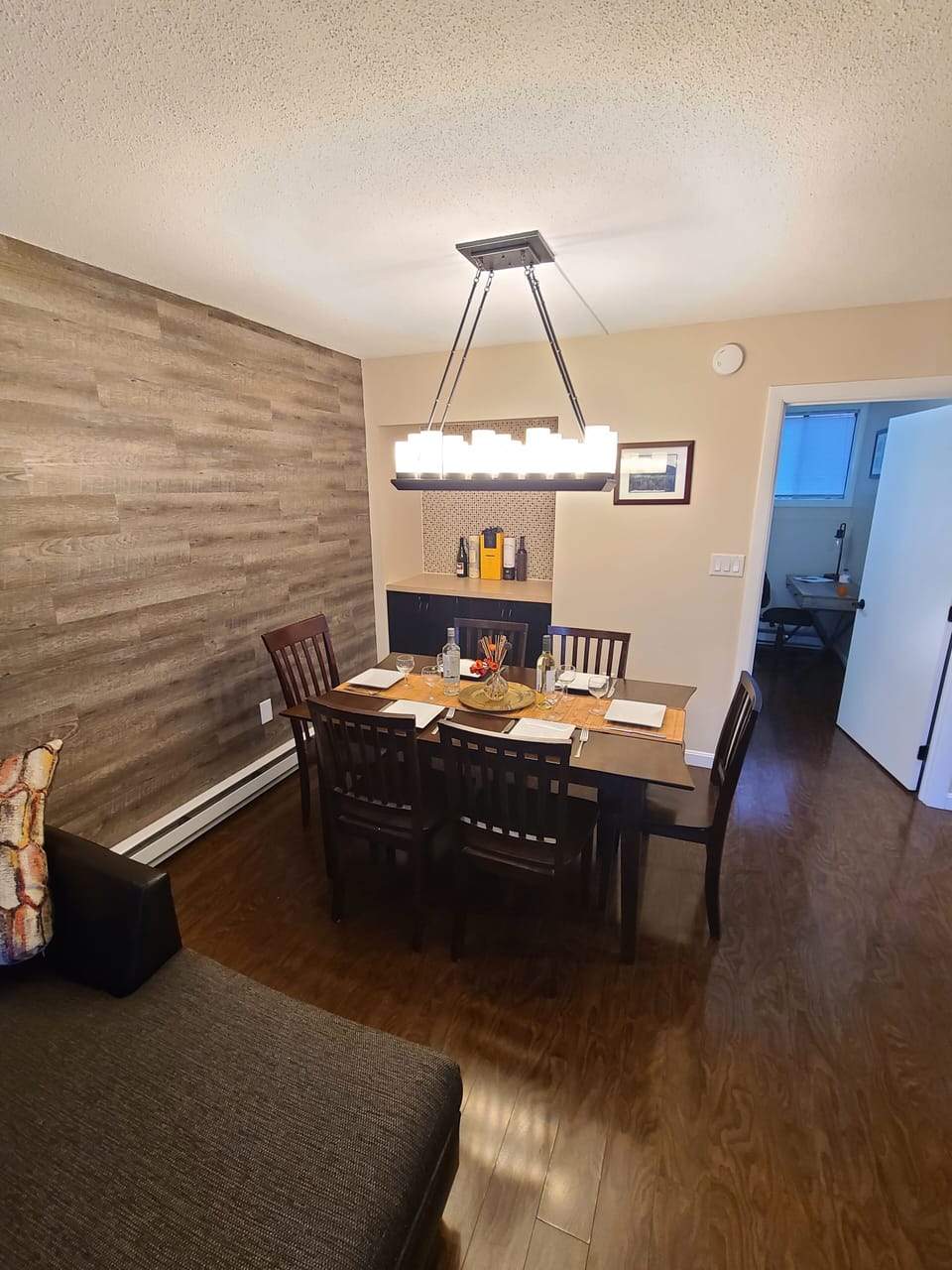 Dining room with bar area 