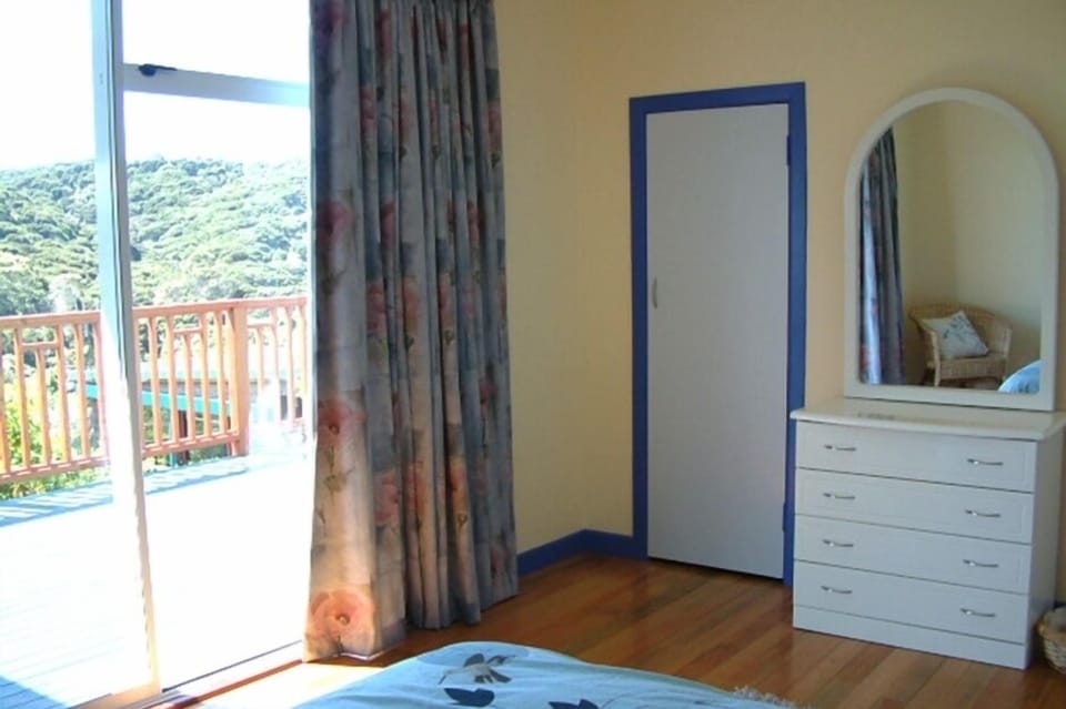 Upper Bedroom