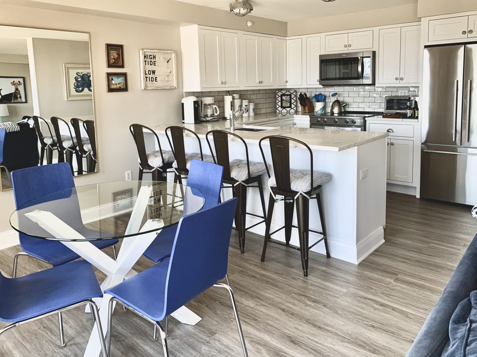 Kitchen and dining 