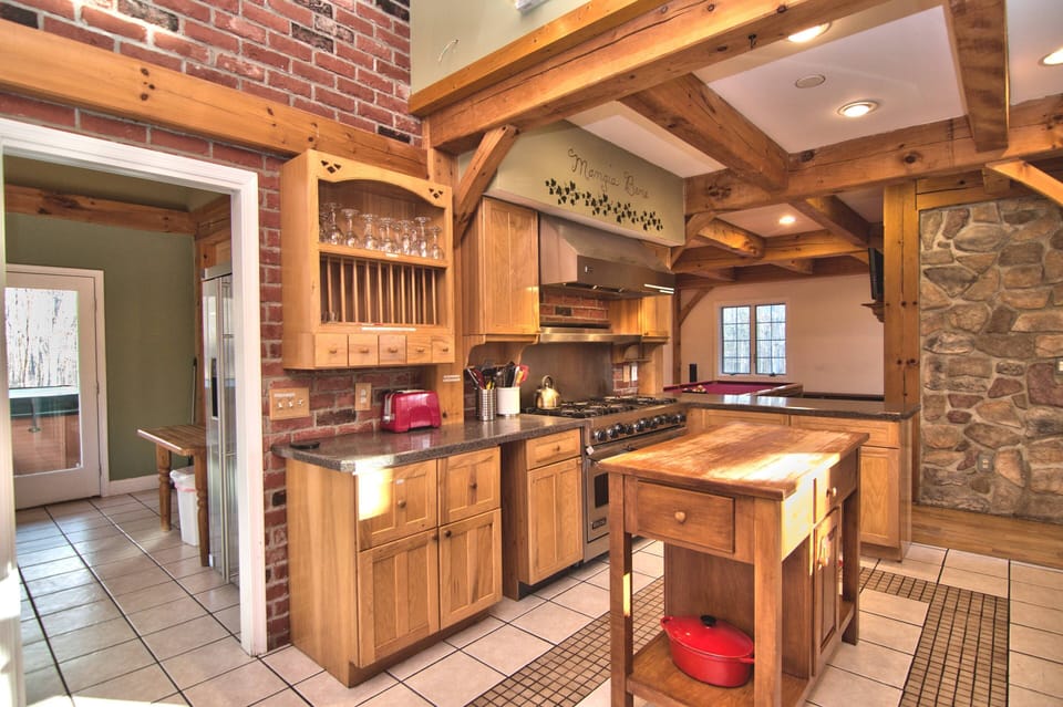 Kitchen additional view