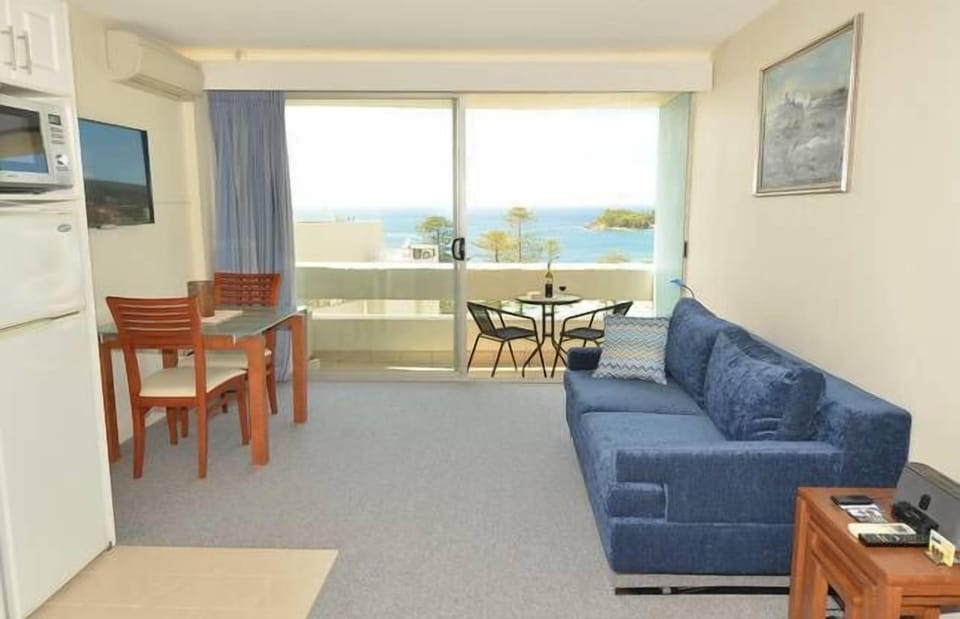 The air-conditioned living area provides a relaxing space with a brilliant view