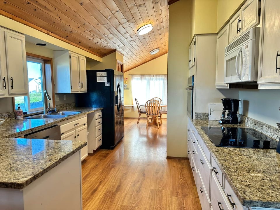 Breakfast Nook with child's high chair