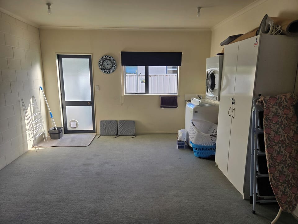 garage /laundry