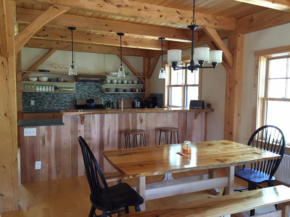 Kitchen, breakfast bar, and dining area