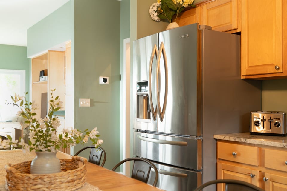 Cook up a meal in the fully stocked kitchen.