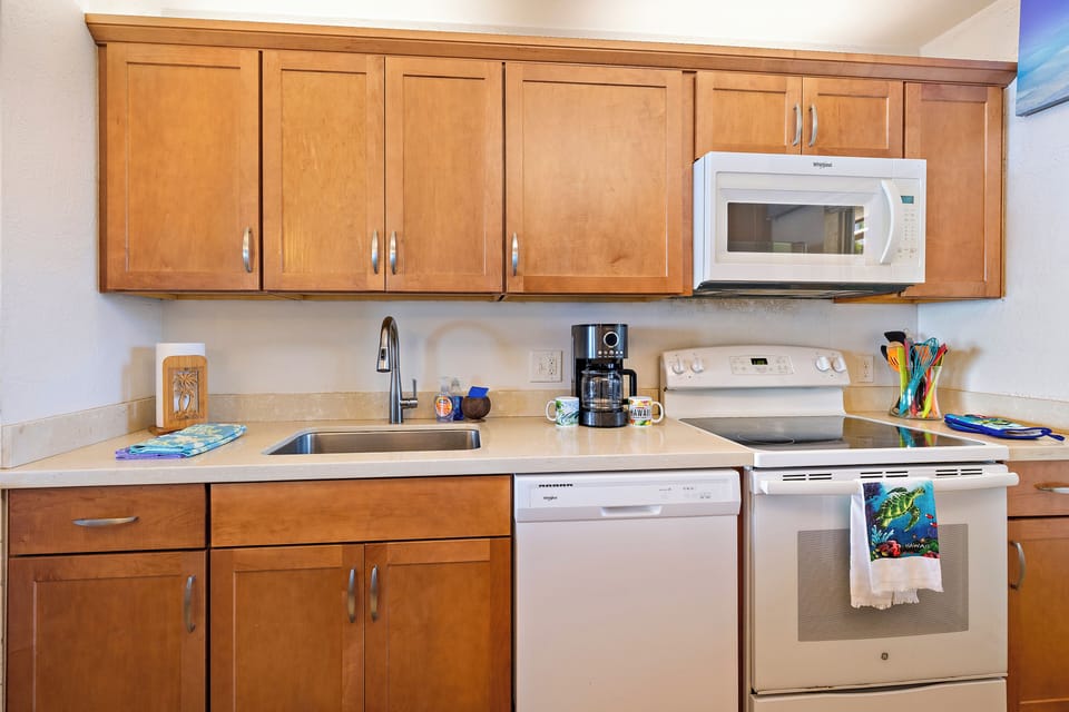 Full kitchen