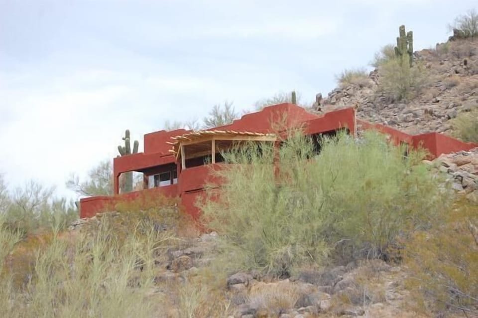 THE RANCHERO, 2 bdr., 2 3/4 bath and 1 1/2 bath, CAN sleep 6 1 sleeper couch