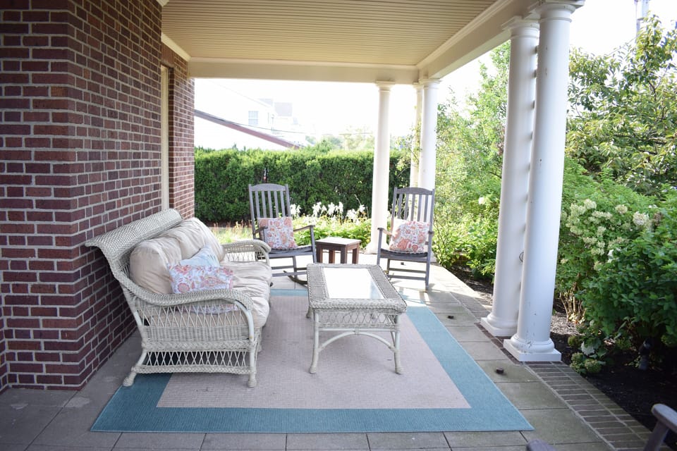 Private side porch w ocean view