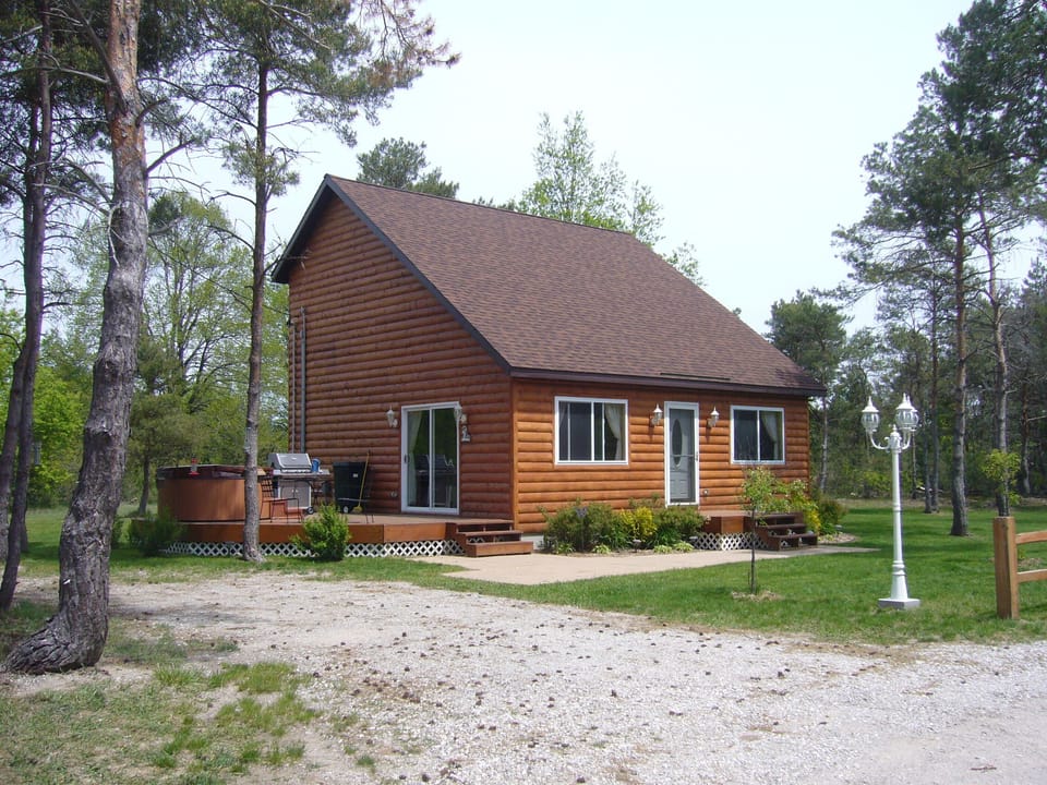 All Seasons Lodge