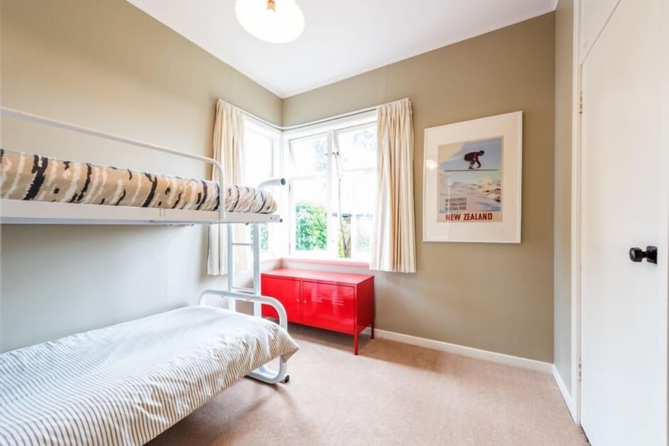 Bedroom two (bunks)