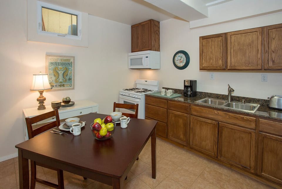 Lower Level Kitchen #2