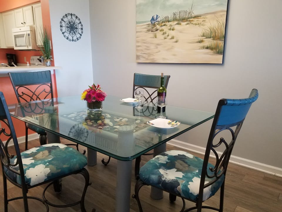 Seating for 6