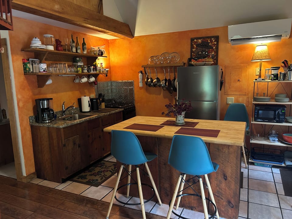 Kitchen￼