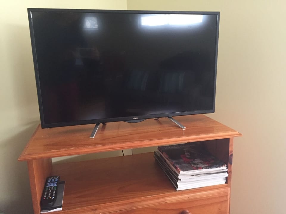 New 32" TV/DVD player
