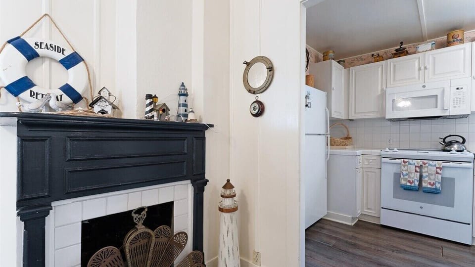 Kitchen entry way