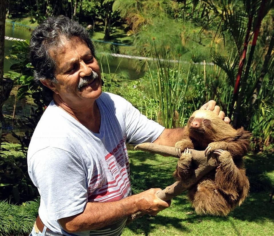 Our Sloth, Chalupa dropped by Villa Encantada for a Photo Shoot !