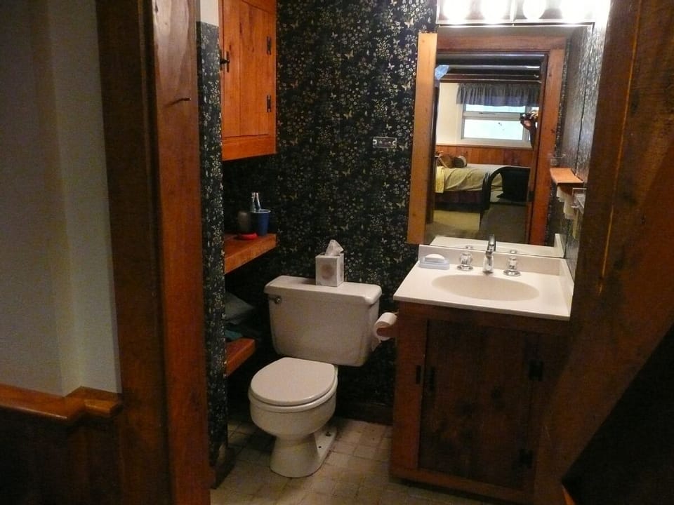 Basement Room Full Bathroom