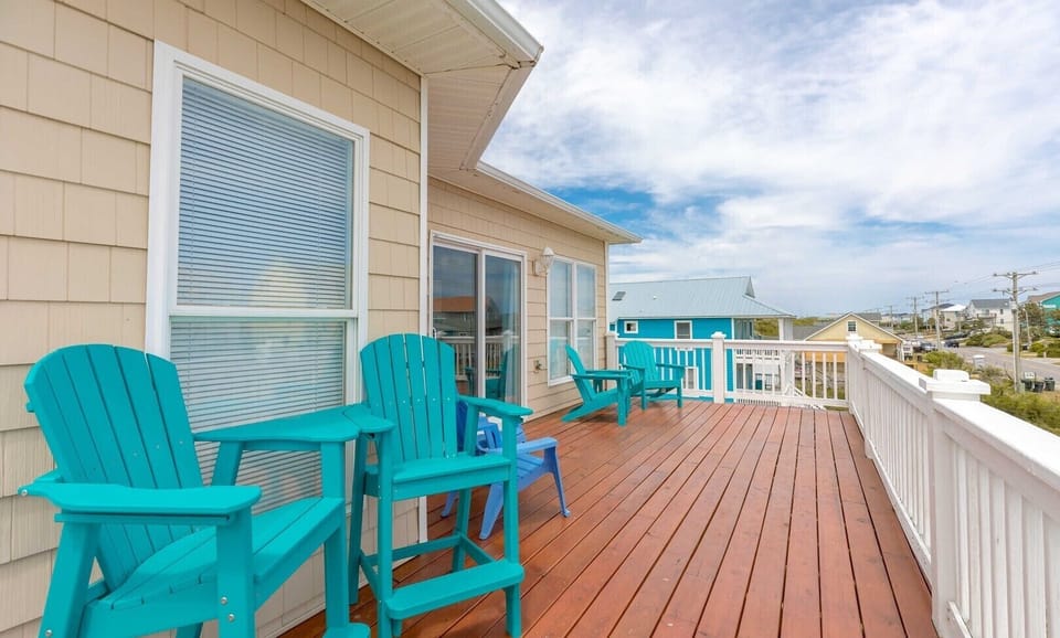 Top Floor Sundeck