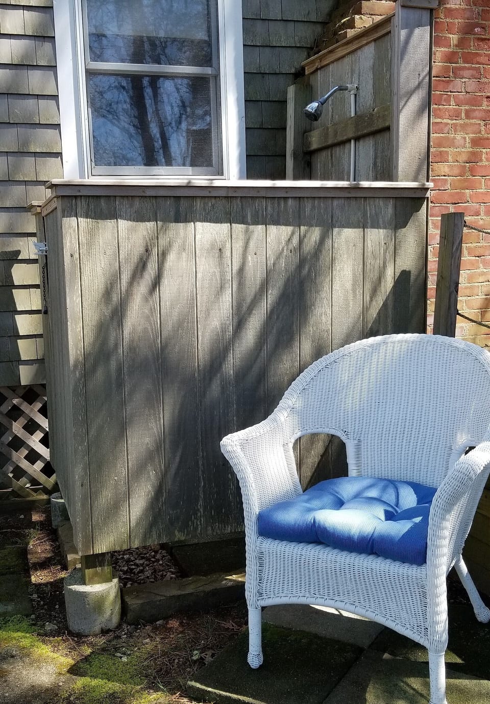 Outside shower - with hot water!