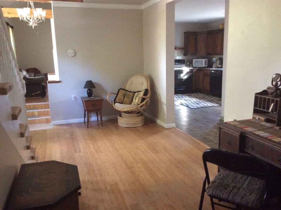 Office area/Den 