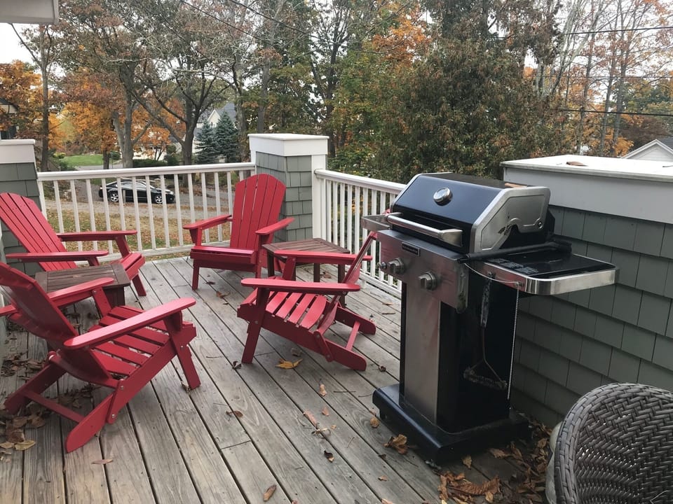 Relax on the deck and listen to the waves
