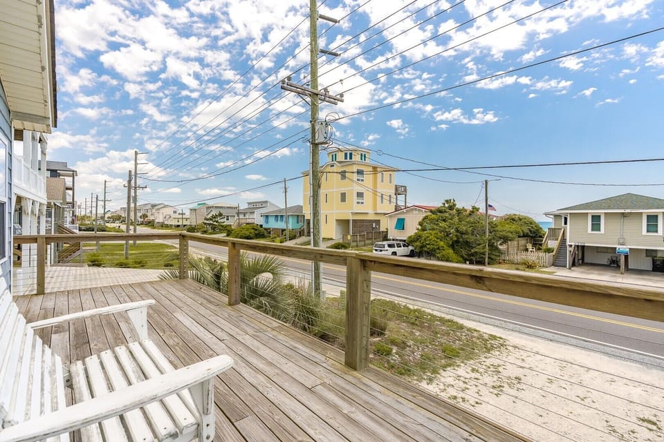 Ocean-Side Sun Deck
