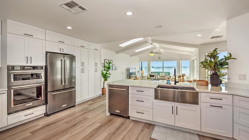 Riverhouse King - Cape Coral Riverfront Escape (300)