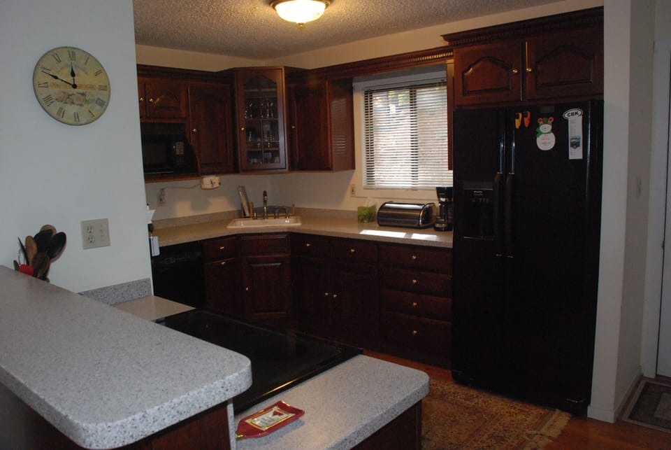 View of fully appointed kitchen 