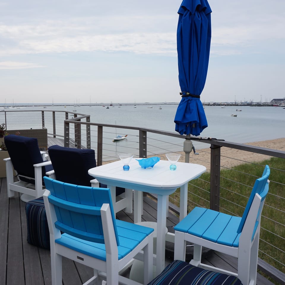 Deck eating area