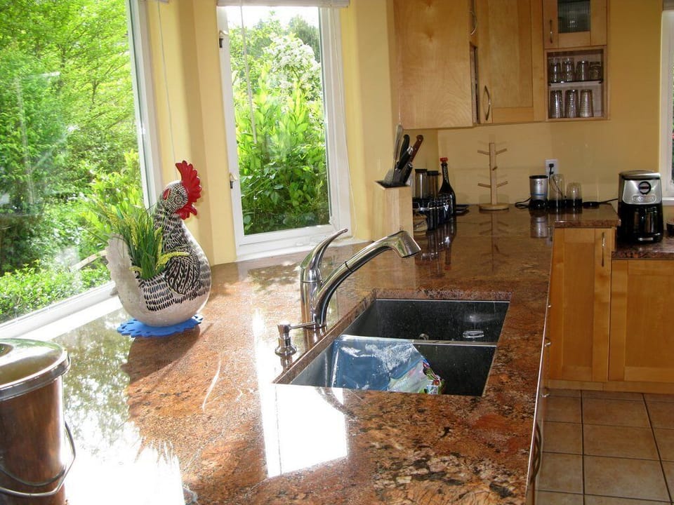 New Granite countertops